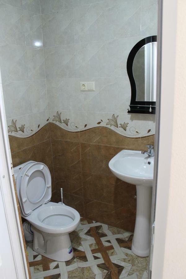 Kukaracha Hotel Ureki Kültér fotó